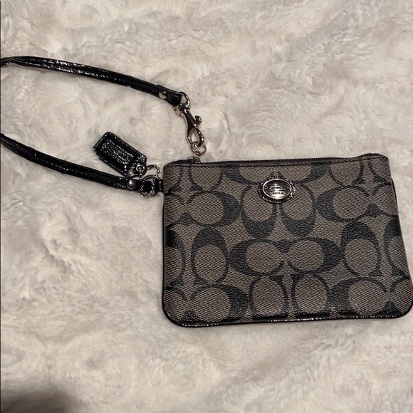 Coach Wrislet - Picture 2 of 5